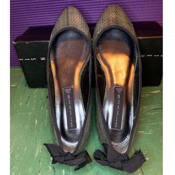 New Steve Madden Flats Snakeskin Size 6.5 - Picture 2 of 7
